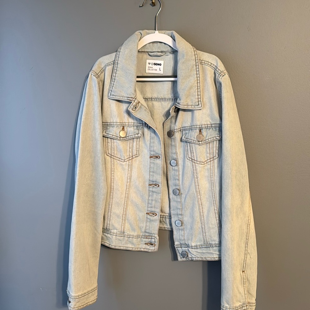 Light wash denim jacket